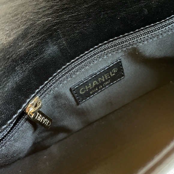 Chanel Vintage Chocolat Black Leather Shoulder Bag - Picture 5 of 8